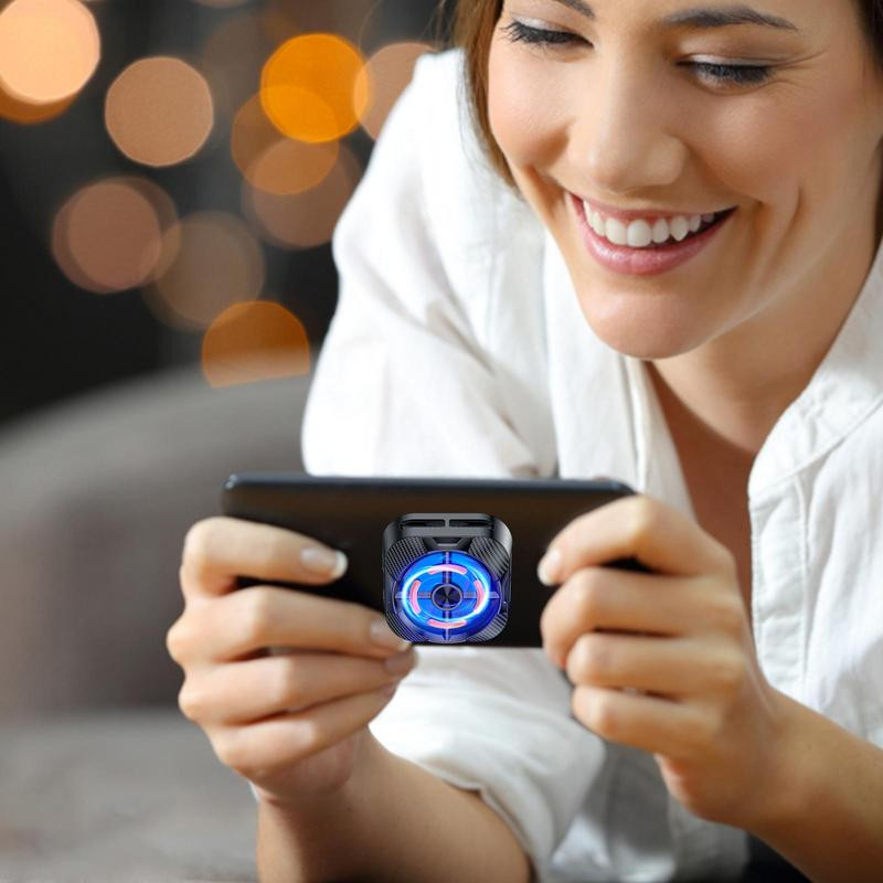 Mobiltelefon radiátor hűtőventilátor Univerzális mini hordozható játék hűtő mobiltelefon radiátor hűtőborda iPhone-hoz