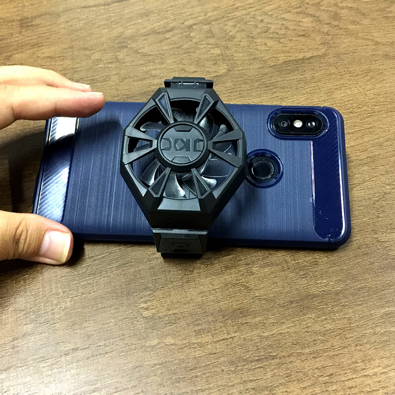 Hűtő Mobiltelefon Hűtő Cella hűtőventilátor játékhoz Kiegészítők Gamepad Radiátor Hűtőborda Telefon Hőmérséklet Lehűlés