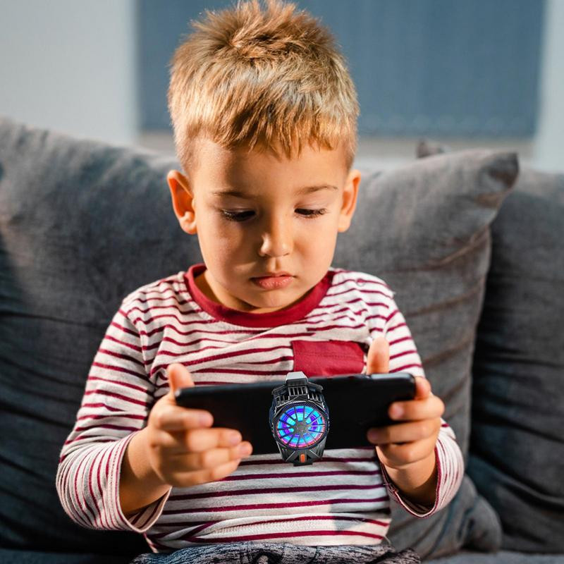 Okostelefon hűtőventillátor radiátor Alacsony zajszint visszahúzható csat Mobiltelefon hűtőventillátor 7 lapátos ventilátor 6000 ford./perc Hűtőventilátor játékhoz