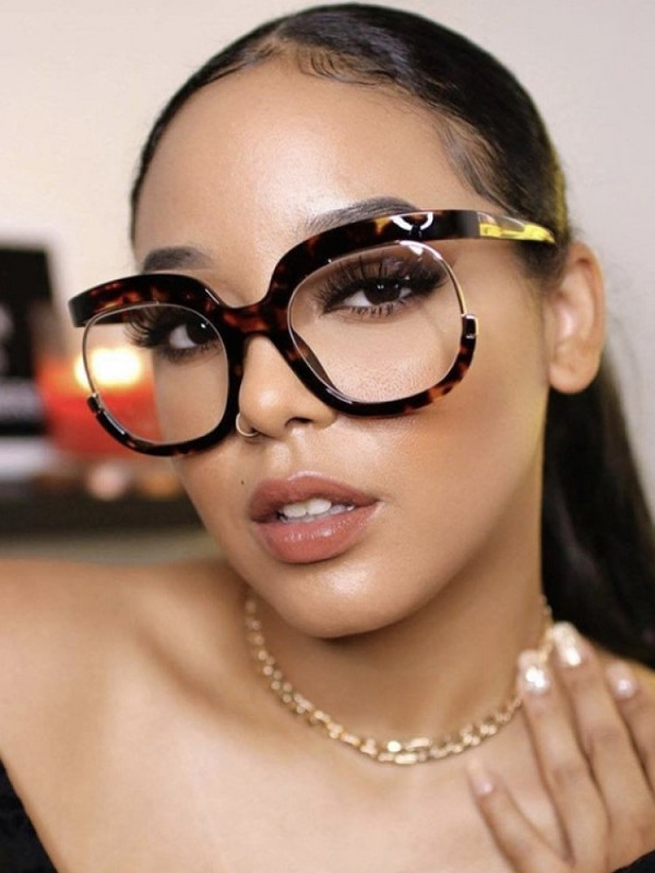 Átlátszó kék sugárzást blokkoló szemüvegek nagy szemüvegkeretes szemüvegkeret nőknek 2023-as antikék világos trendi kerek szemüvegek