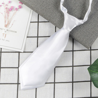 Lips Polüester Meeste naiste särgid Üliõpilaste koolivormi karjäär Lihtne kahekihiline lühike väike lips Klassikalised trendikad kingitused