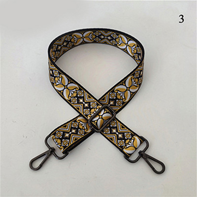 Kontrasztos, világos vonalú csíkos táskapánt Női válltáska öv, állítható széles pántos táskarészek Női futártáska fogantyúja