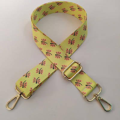 Kontrasztos, világos vonalú csíkos táskapánt Női válltáska öv, állítható széles pántos táskarészek Női futártáska fogantyúja