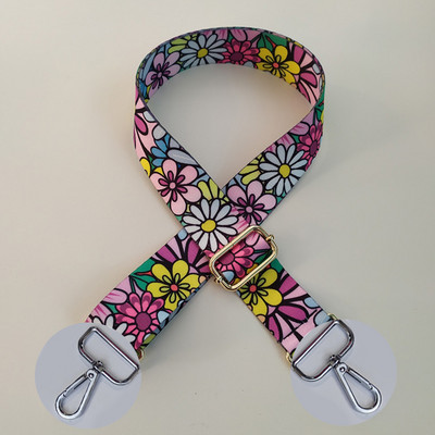 Kontrasztos, világos vonalú csíkos táskapánt Női válltáska öv, állítható széles pántos táskarészek Női futártáska fogantyúja