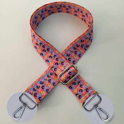 Kontrasztos, világos vonalú csíkos táskapánt Női válltáska öv, állítható széles pántos táskarészek Női futártáska fogantyúja