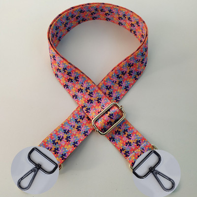 Kontrasztos, világos vonalú csíkos táskapánt Női válltáska öv, állítható széles pántos táskarészek Női futártáska fogantyúja