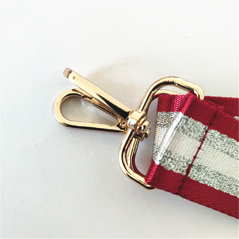 Kontrasztos, világos vonalú csíkos táskapánt Női válltáska öv, állítható széles pántos táskarészek Női futártáska fogantyúja