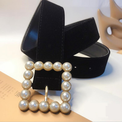 Europski i američki trend Red Velvet Pearl Button Modni ženski remeni Dizajnerski visokokvalitetni flanelski crveno-crni sivo-bijeli remen