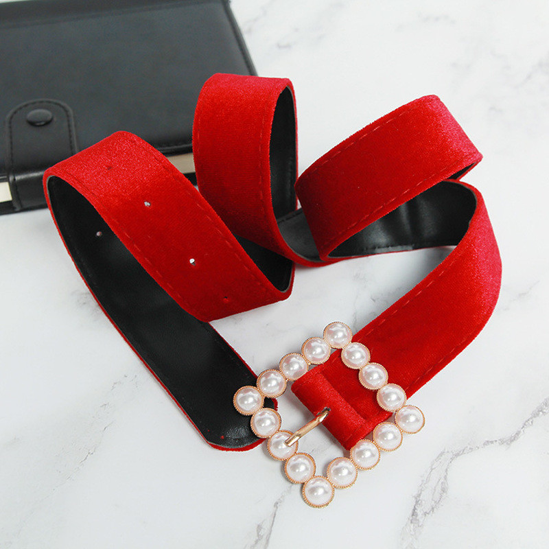 Europski i američki trend Red Velvet Pearl Button Modni ženski remeni Dizajnerski visokokvalitetni flanelski crveno-crni sivo-bijeli remen