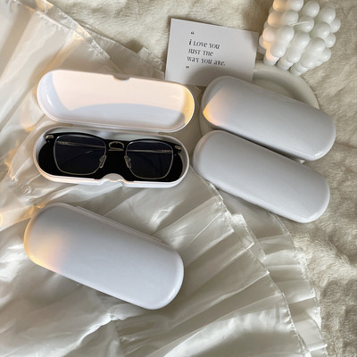 Krem obojena futrola za naočale Ženske prijenosne slatke sunčane naočale Kutija za pohranu naočala za kratkovidnost Zaštitni organizator za putne naočale