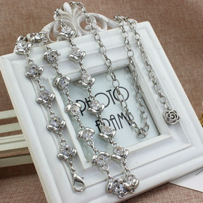 Ženski elegantni kristalno zlatno srebrni metalni lančani remen Ženski vještački dijamant Tanki tanki dugi remen Bling sjajna ženska haljina Dekorirani pojas