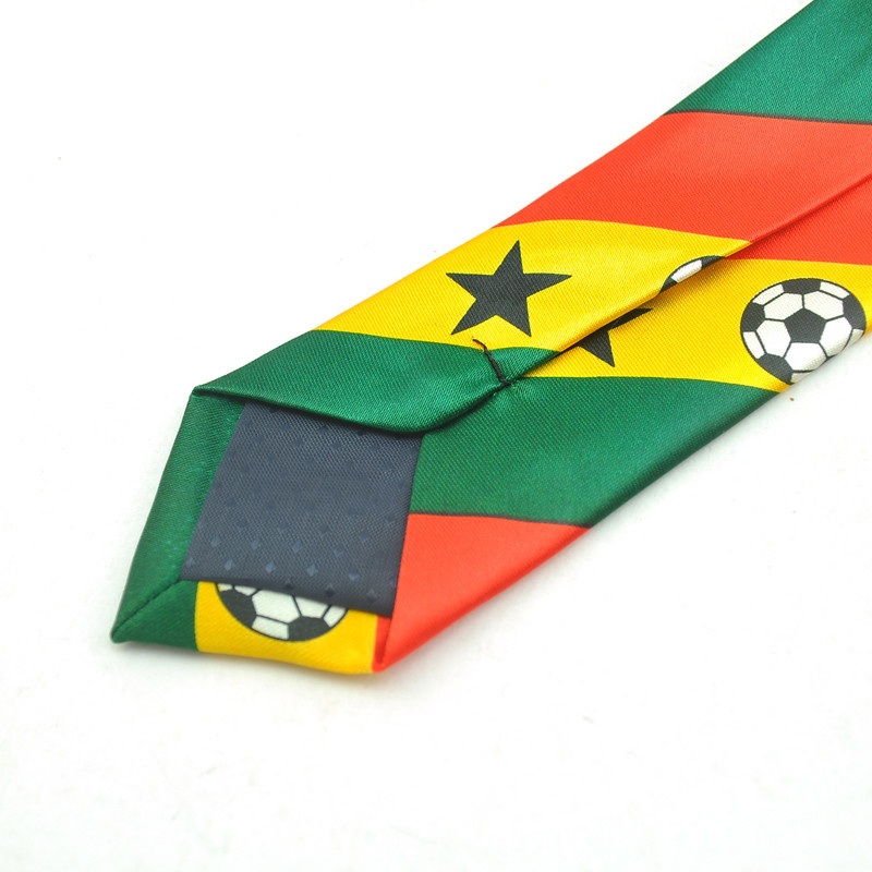 Meeste lipsud Uued 2-tollised laiused mood Kameruuni lipu jalgpalli disainiga lipsud meestele polüestrist kootud peogravata kingitus vabaaja särgid 2020