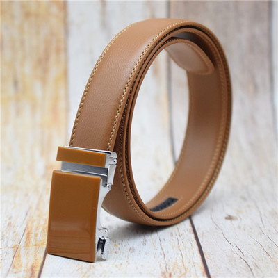 Remen od kravlje kože za muškarce Crni/plavi/bijeli/smeđi/crveni Dizajnerski remen s automatskom kopčom Moderan remen za hlače Remeni luksuzne marke
