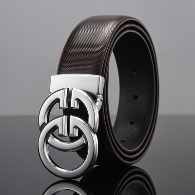 Novi muški kožni remen od goveđe kože Muški mladenački modni remen s glatkom kopčom Odgovarajući abecedni remen za mlade muškarce Luksuzni dizajner