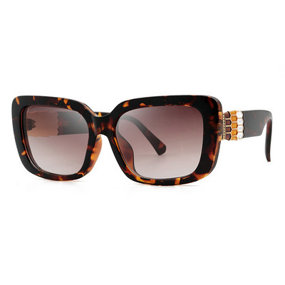 LOERHUNAR New Fashion Retro Square Päikeseprillid Gradient Ocean Päikeseprillid Täisraamiga päikeseprillid Naiste Päikeseprillid Välistingimustes