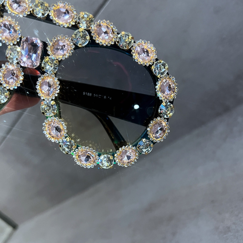Prevelike vintage sunčane naočale Ženske luksuzne sunčane naočale sa zelenim dijamantima, osobne ženske UV400 zelene naočale Oculos