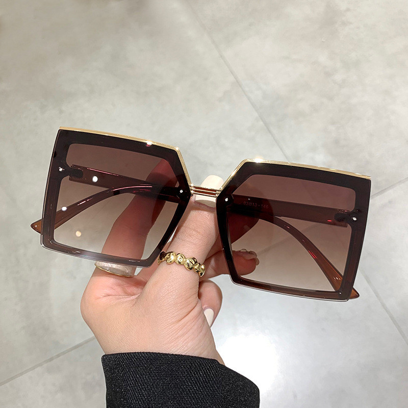 2022 Nové módne veľkoformátové štvorcové slnečné okuliare pre ženy, značkové dizajnérske vintage čierne slnečné okuliare, dámske šošovky, okuliare Oculos De Sol