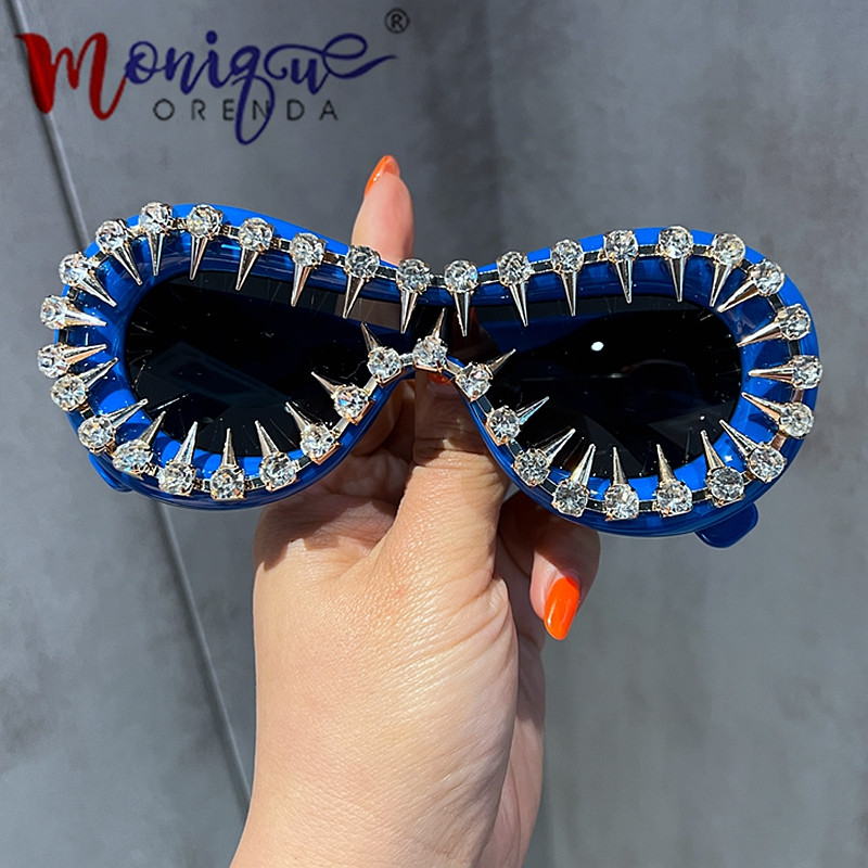 Punk ovalne sunčane naočale Ženska moda 2023. Retro brend Dizajn Nijanse Naočale Ženske crveno ružičaste sunčane naočale