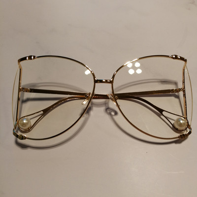 Moderne nove vintage velike metalne šuplje sunčane naočale Ženske brend dizajnerske modne luksuzne biserne sunčane naočale Ženske nijanse