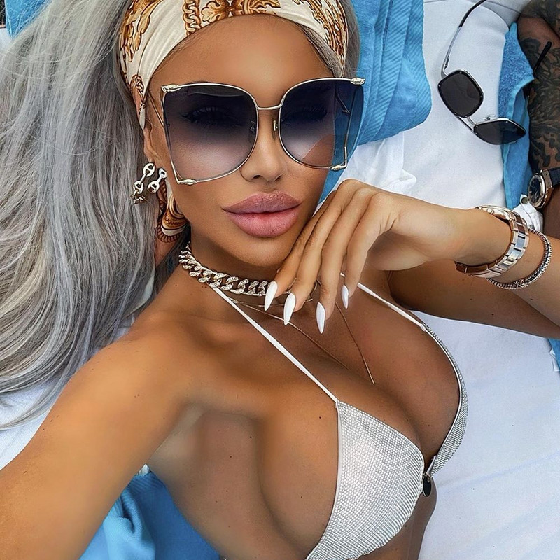 Moderne nove vintage velike metalne šuplje sunčane naočale Ženske brend dizajnerske modne luksuzne biserne sunčane naočale Ženske nijanse