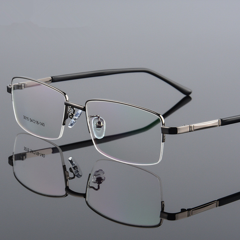 Retro kvadratni okvir za naočale od galvanizirane metalne legure titana s fleksibilnim krakovima napola punim okvirom za naočale za dalekovidnost
