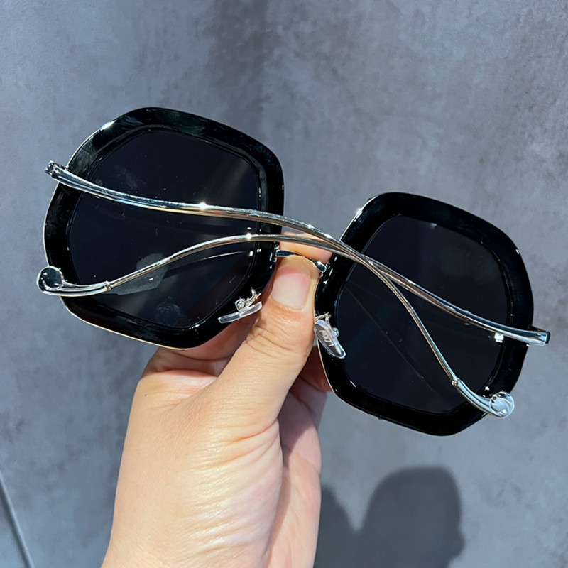 Ochelari de soare pentru femei 2022 ochelari de soare de cristal cu cadru mare femei de designer de marcă femei nuanțe de lux Lunette De Soleil Femme Punk