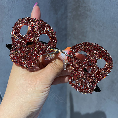 Luksuzne sunčane naočale za žene Trendy y2k dodaci Bling Rhinetone Skull Steampunk sunčane naočale za muškarce Bez okvira Oculos De Sol
