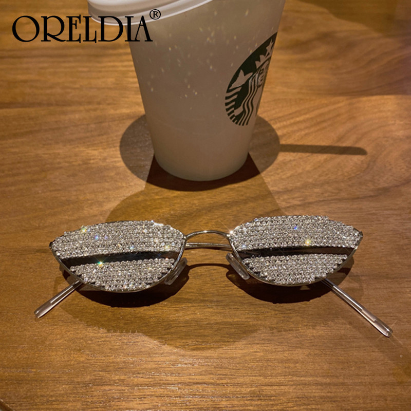 Vrhunski brand Cat Eye sunčane naočale Ženske male okvire Luksuzne sunčane naočale sa dijamantima Modni retro ženski dodaci Naočale vruće 2020.