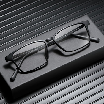 YOOSKE Очила за четене, блокиращи синя светлина Мъже Жени Ултралеки TR90 Титаниева сплав Оптична рамка Очила Квадратни очила