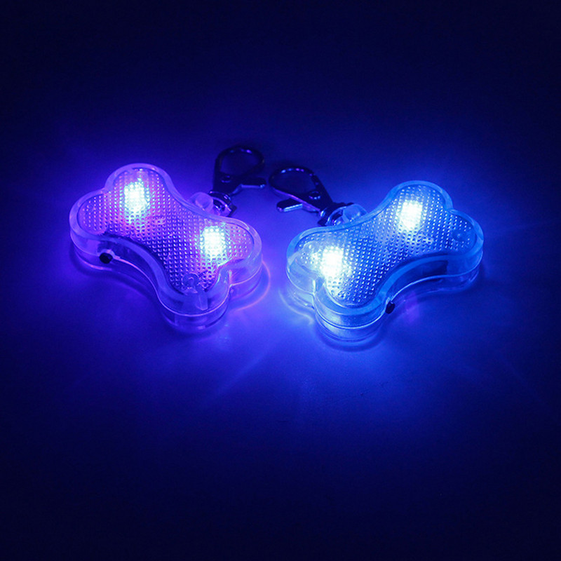 6 ks LED svietiaci prívesok proti strateným psím kostiam pre domáce zvieratá (modrý)