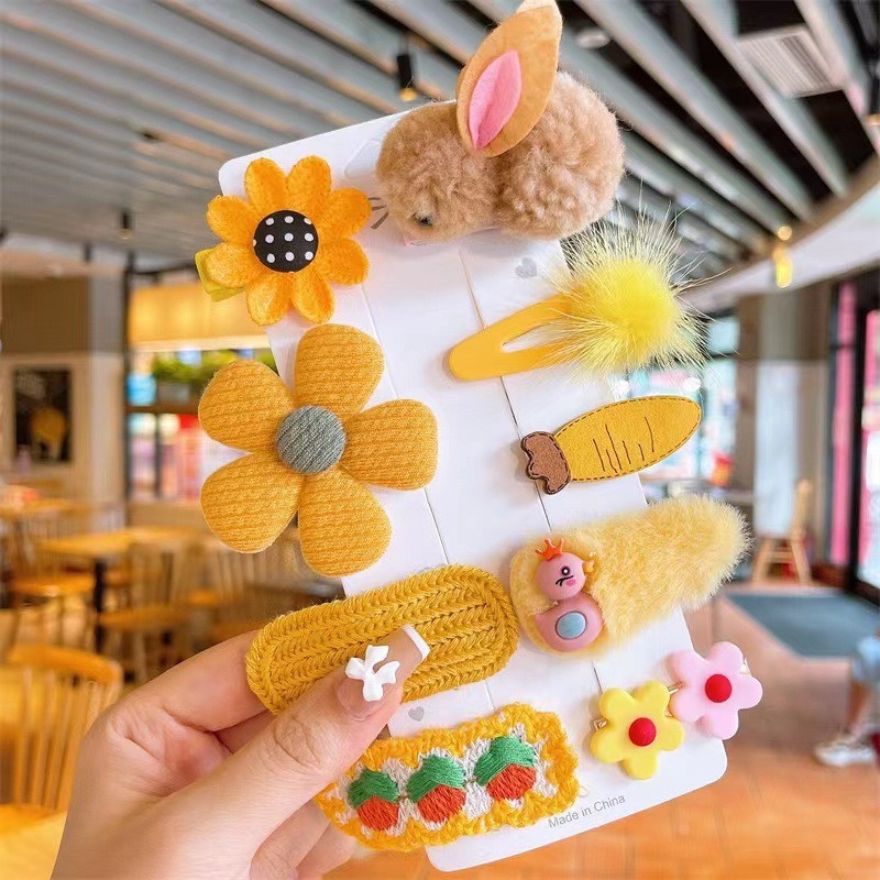 9 vnt. Naujos mielos mergaičių pliušinės triušio plaukų segtukai Animacinių filmų plaukų juostelės Puikūs plaukų aksesuarai Galvos apdangalai Plaukų segtukai Galvos apdangalai Barrettes