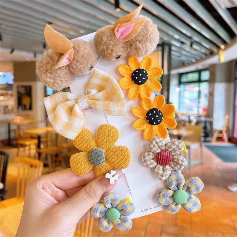 9 vnt. Naujos mielos mergaičių pliušinės triušio plaukų segtukai Animacinių filmų plaukų juostelės Puikūs plaukų aksesuarai Galvos apdangalai Plaukų segtukai Galvos apdangalai Barrettes