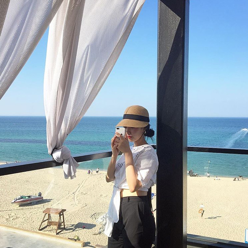 2021-es új szalmakalap, női szabadtéri diák alkalmi napozósapkák napvédő krém nyári baseballsapka divatos, csúcsos női sapka