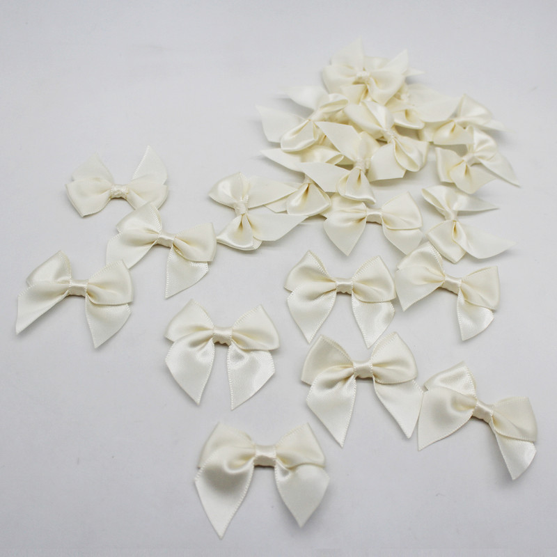 50kom Mašna od satenske vrpce DIY Dodaci za dekoraciju Točkasti otisnuti cvijet od vrpce 45 MM Mašna od satenske vrpce sa zlatnim rubom 5/8"