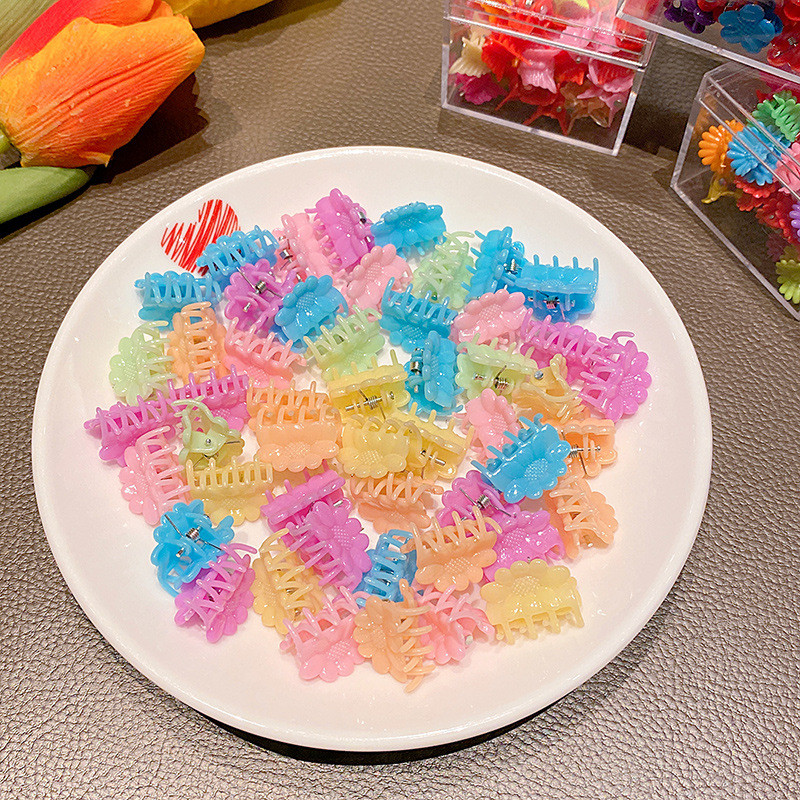 20 vnt. Drugelis mažos plaukų segtukai, letenos, mergaitės, mielos saldainių spalvos, gėlių meškiukas, plaukų segtukas vaikams, plaukų segtukai, plaukų priedai