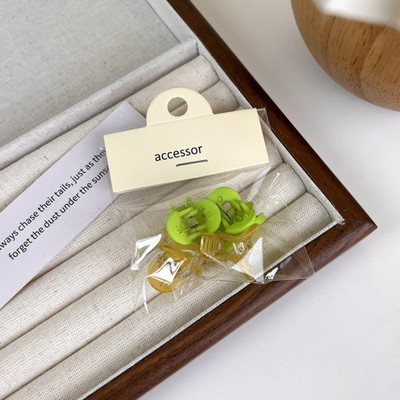 4 DB/Szett Akril Aranyos Candy Color Kicsi Hajrák Lányoknak Virágcsillag Hajcsipesz Gyerekek Mini Hajtű Hajkiegészítők