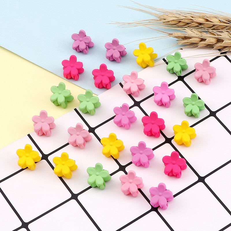 50/100 ks/sada mini kvetinové doplnky do vlasov s krabmi pre dievčatá, matné farebné malé sponky do vlasov, detské pazúry do vlasov, veľkoobchodné pokrývky hlavy