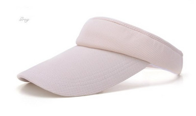 Sunce ženska krema za sunčanje ljetni sportovi na otvorenom teniska kapa u toplesu prazan cilindar