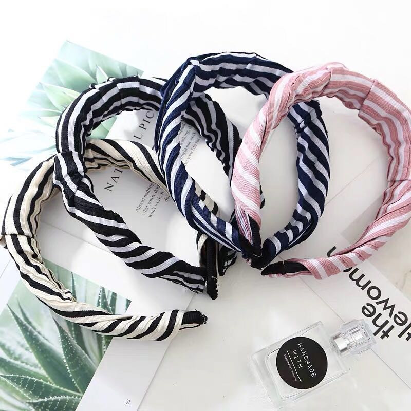 Vasarinės šiaudinės skrybėlės moterims Paplūdimio atostogų kepuraitės Karštos moteriškos tuščios viršutinės skrybėlaitės, sulankstomos didelėmis galvomis, plataus krašto skrybėlė nuo saulės