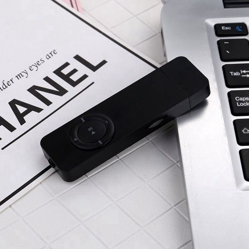 2 db hordozható USB Sport U Disk Mini Mp3 zenelejátszó támogatás 32 GB TF kártya (fekete és rózsaszín)