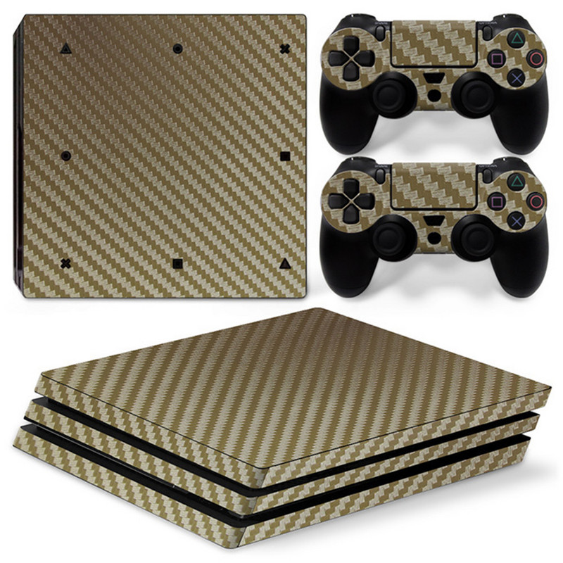 PS4 PRO-hoz - Szénszálas, fekete fehér-piros arany - Playstation 4 vinyl konzol bőrön matrica matrica + 2 kontroller bőr készlet