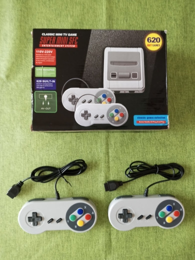 2022-es új Mini Retro videojáték-konzol SNES otthoni játéklejátszóhoz, beépített 620-as AV kimenet, vezetékes játékvezérlővel gyerekeknek