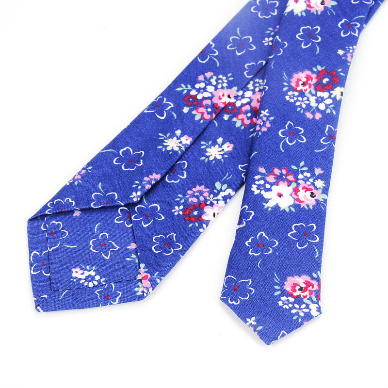 Pilnīgi jaunas vīriešu kaklasaites ar puķainiem kaklasaites vīriešiem ikdienišķas kokvilnas slaidas kaklasaites Gravata šauras kāzu jūras krāsas plānas ballītes ikdienas ziedu kaklasaites