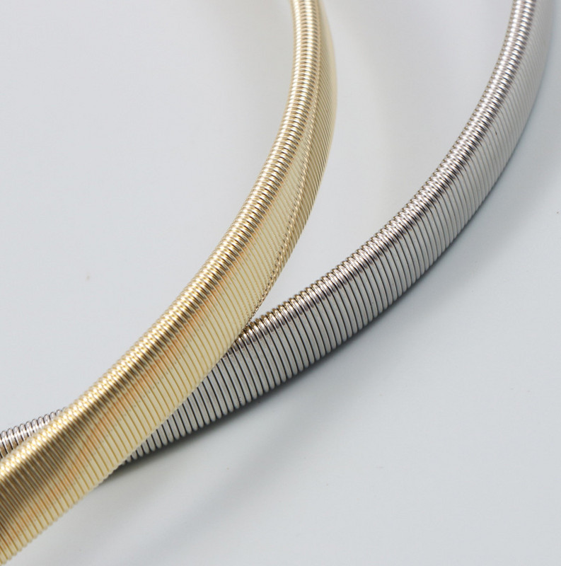 Kovový zlatý strieborný pružinový elastický pás s retiazkou, okrúhlou prackou, kruhovou retiazkou v páse, sukňa, dámsky opasok, luxusná móda, vysoká kvalita