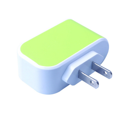 Eladó 3 portos USB US-csatlakozós LED-es világító töltő többfejes utazási töltőadapter (5V 2A) okostelefonok utazási töltőhöz