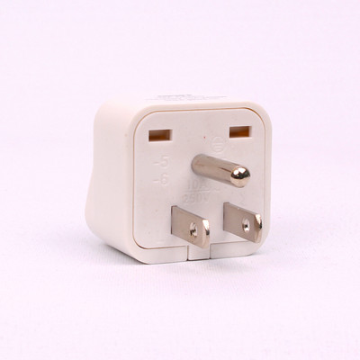 Univerzális USA-Kanada 3-tűs utazási dugaszadapter (B típusú) Európát, Egyesült Királyságot India Ausztráliát, amerikai foglalattá alakítja át lapos tűvé