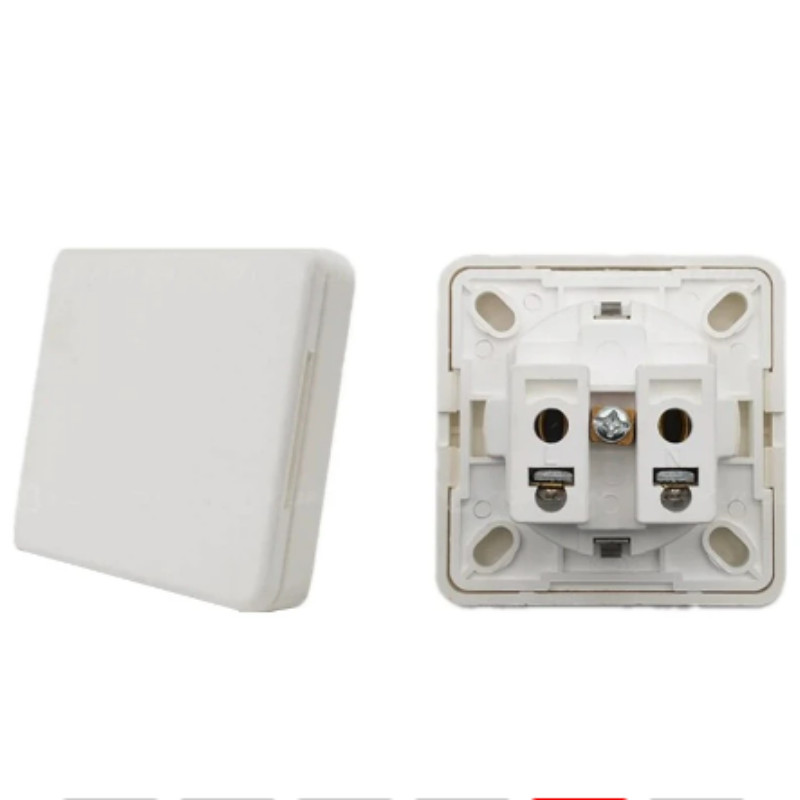 Crno bijela 16A 250V IP44 četvrtasti poklopac Europska njemačka vanjska vodootporna utičnica industrija Vodootporna utičnica