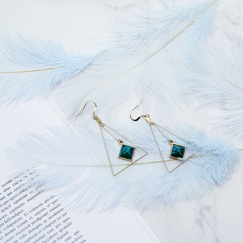 Aukštos kokybės baltos natūralios stručio plunksnos fotografijos aksesuarai „pasidaryk pats“ papuošimai apyrankėms žiedams papuošalams lūpų dažams makiažui