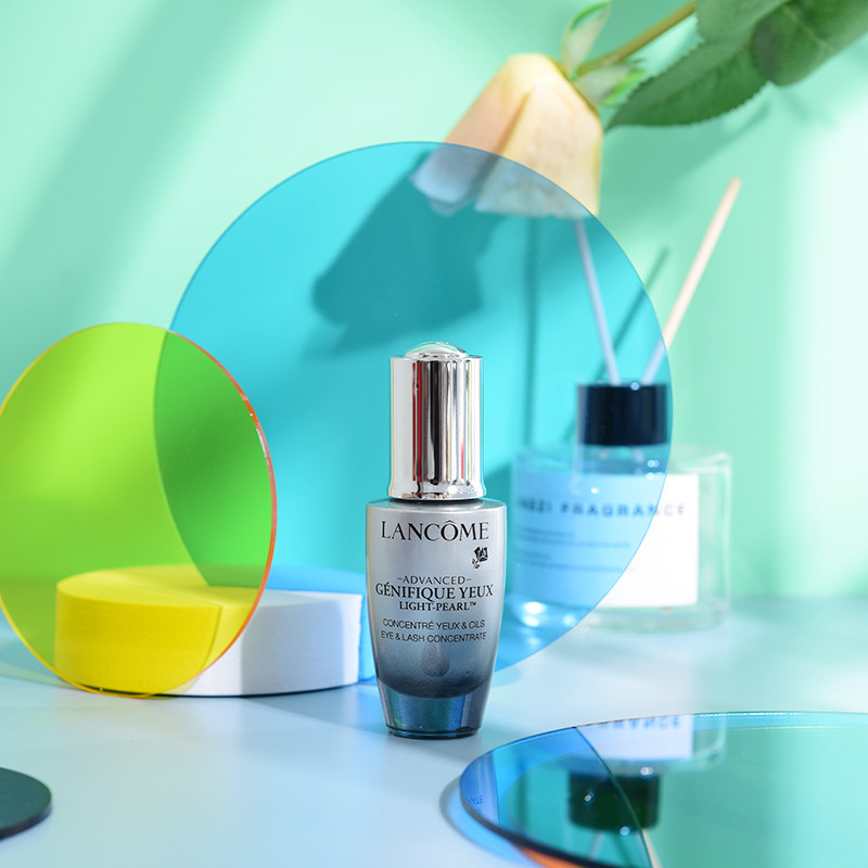 Dažādu krāsu akrila ģeometrijas kosmētika šaušana dekoratīvi rotājumi fotogrāfija fona rekvizīti