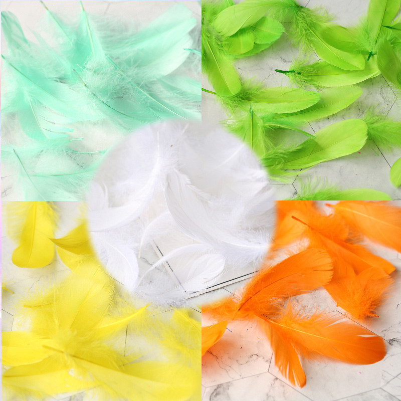 Βελτιστοποίηση υψηλής ποιότητας Φυσικό φτερό Πολύχρωμα φτερά χήνας 3-8cm Φωτογραφικά στηρίγματα για DIY διακόσμηση φωτογραφιών